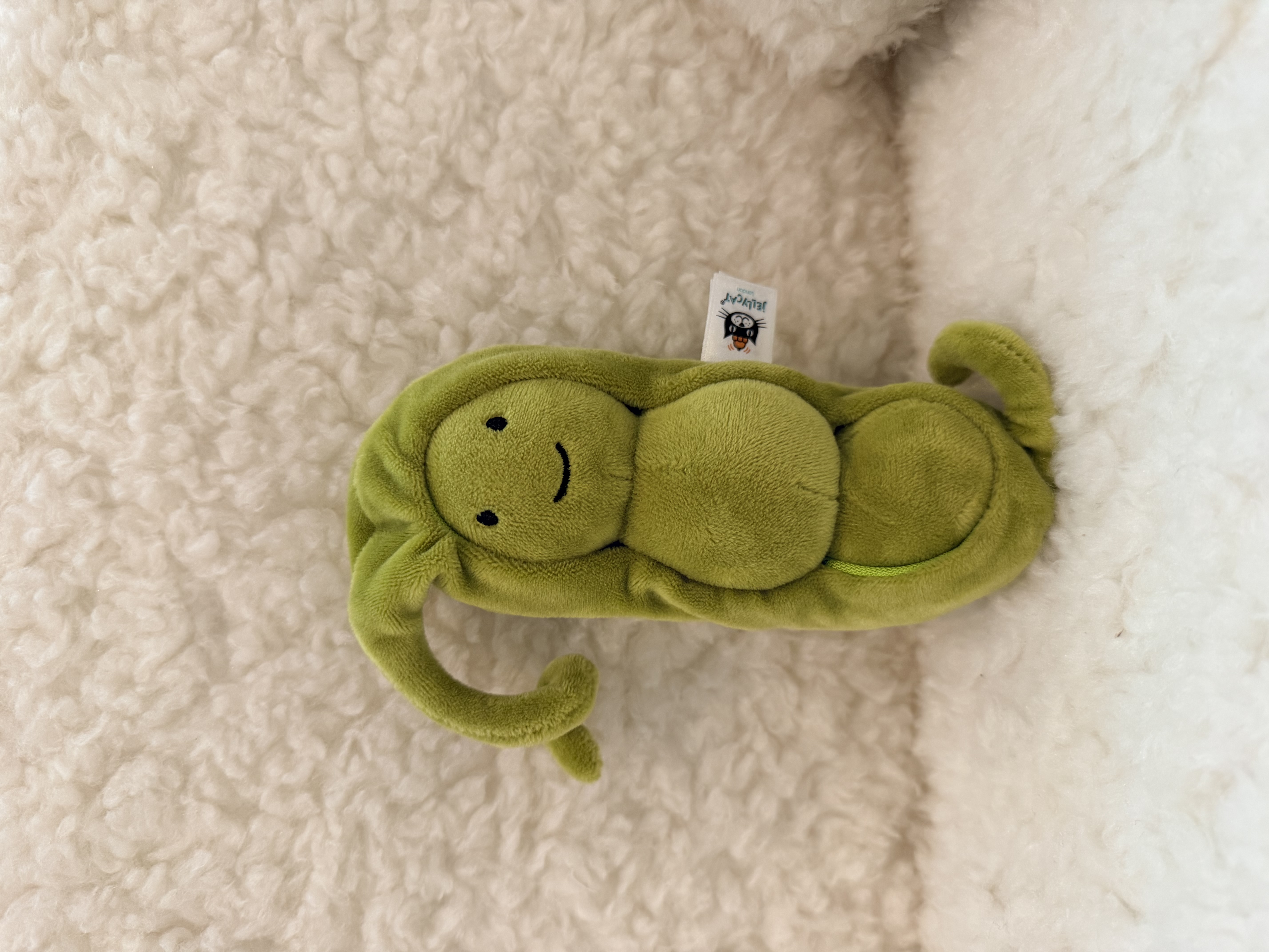 NWOT Vivacious Peas β photo 1